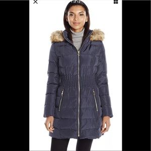 Down and Feather Winter Puffer Jacket Faux Fur